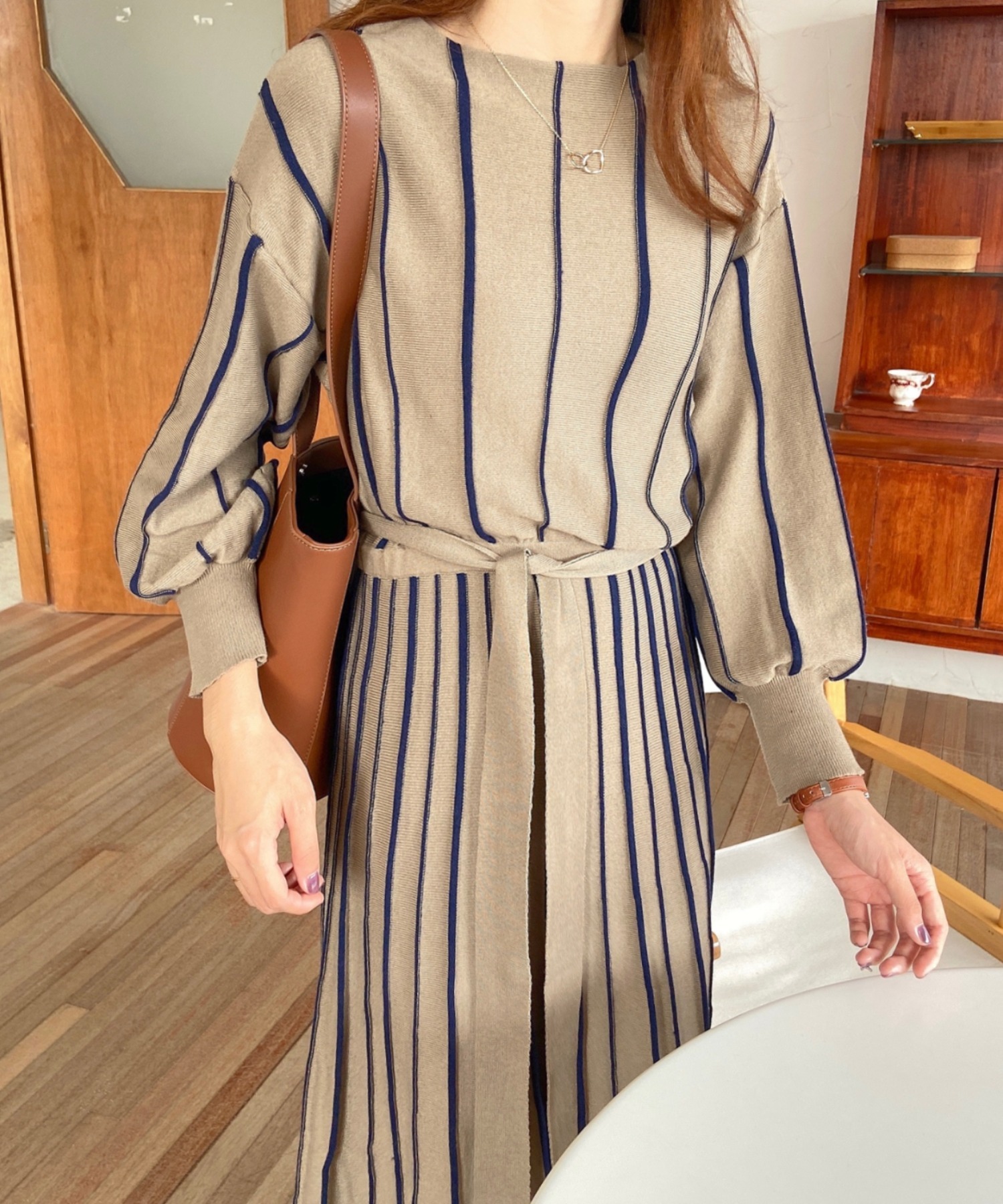 ボリュームスリーブフィット フレアワンピース 品番 Abiw Abitokyo アビトーキョー のレディースファッション通販 Shoplist ショップリスト