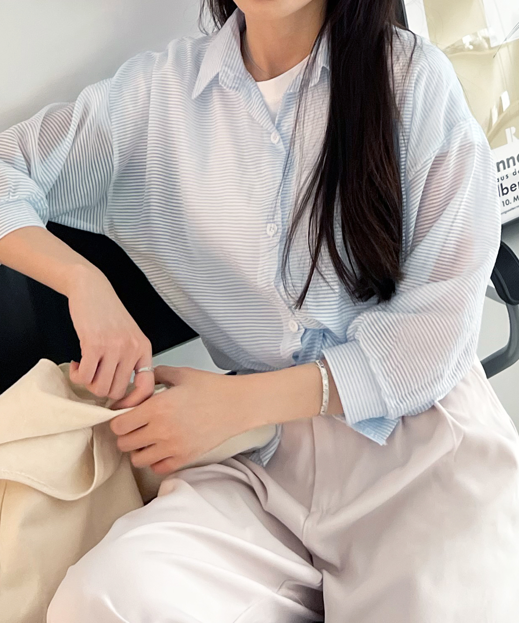 ad thie シャツのサムネイル
