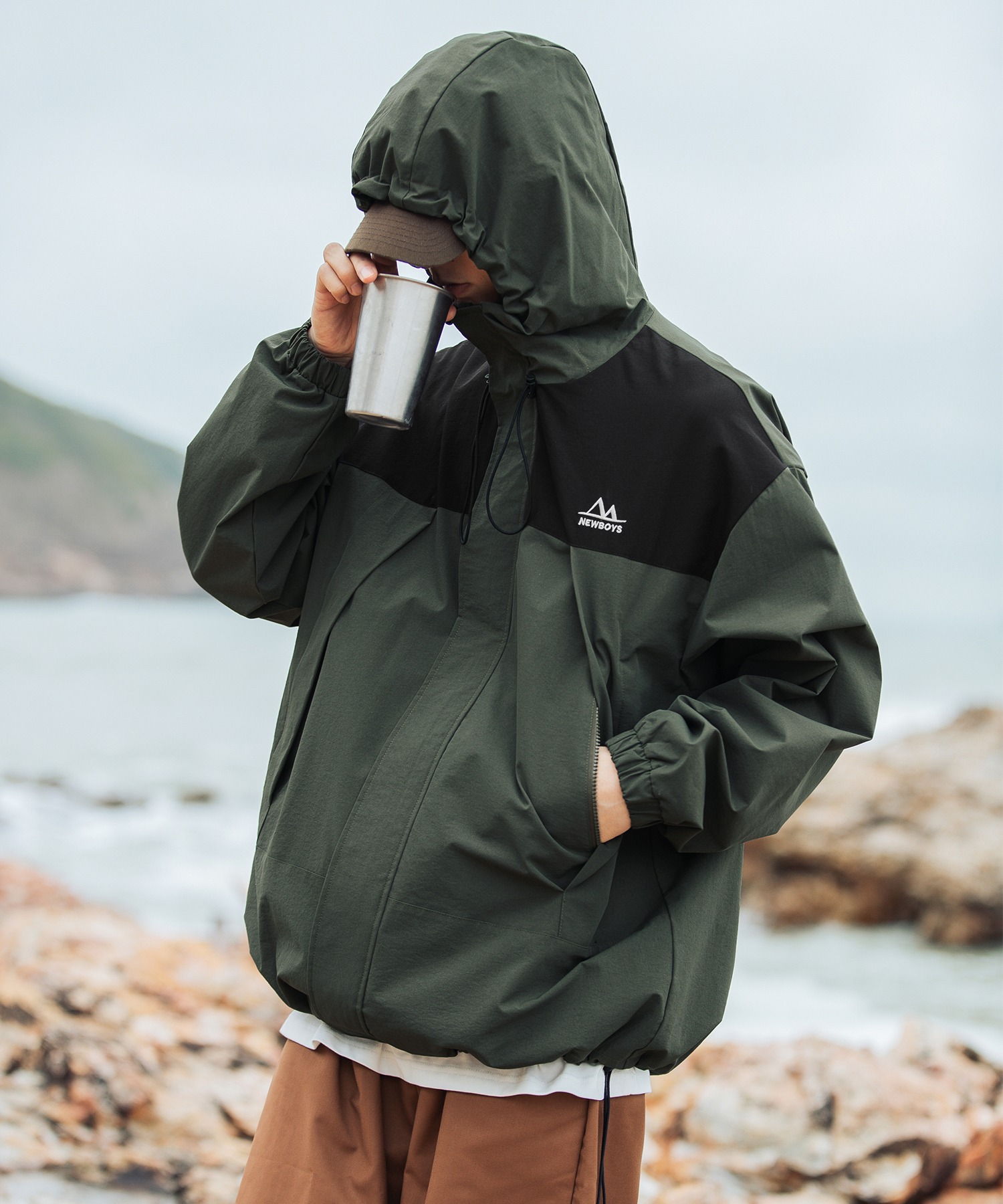 THE NORTH FACE マウンテンパーカ ジップアップ カーキ ナイロン