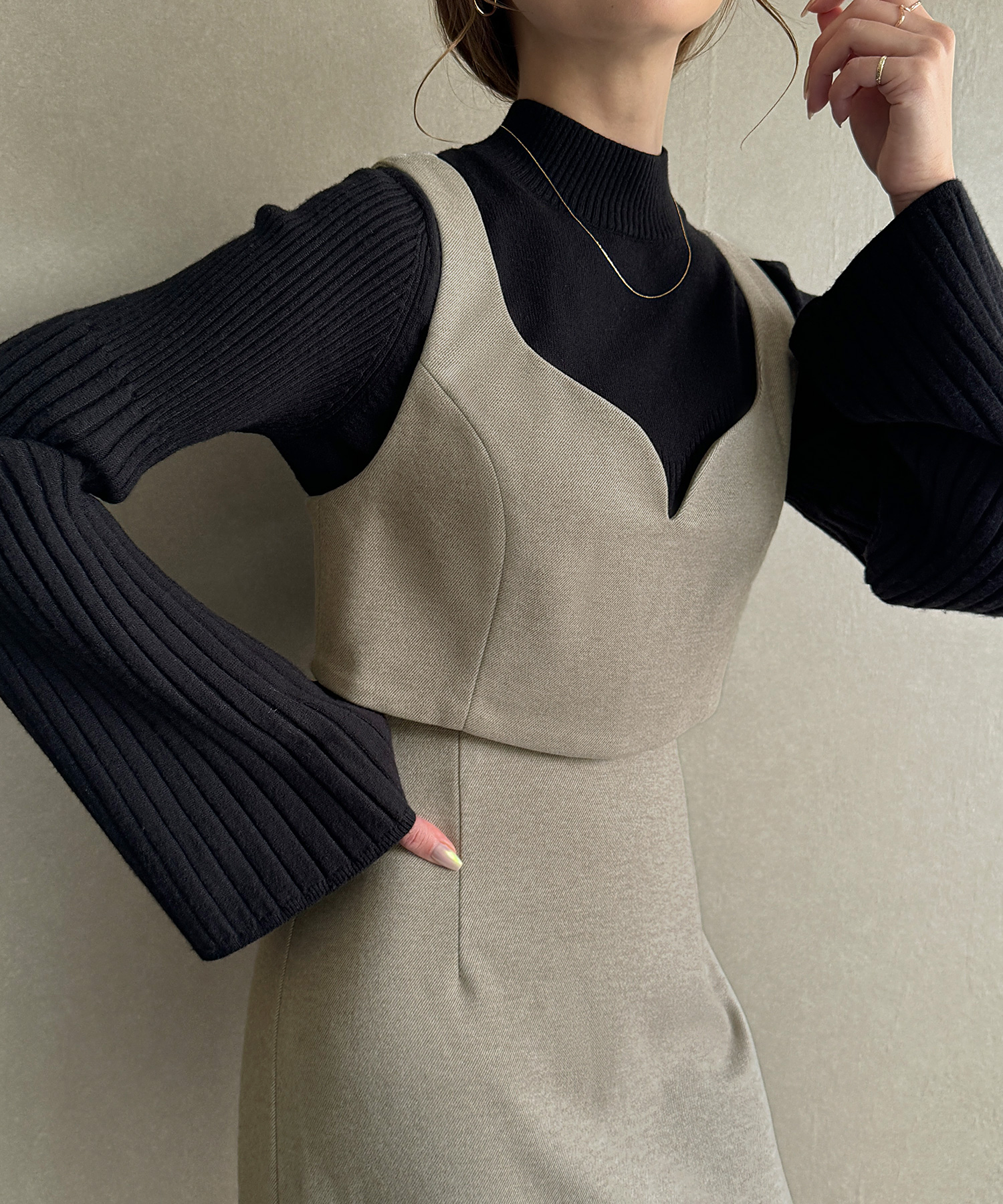 mideal スパンコールタイトスカートビスチェセットアップネイビー