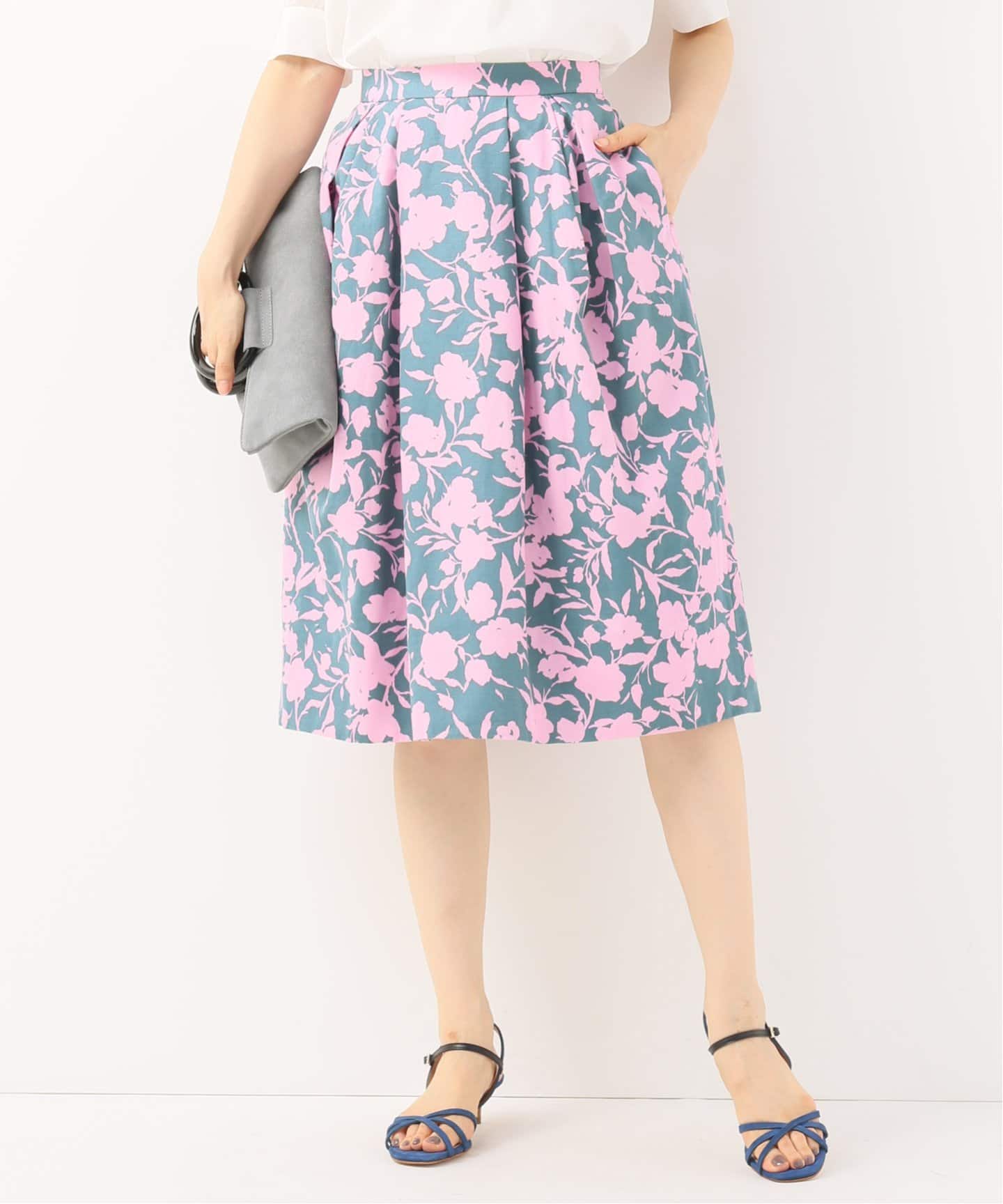 La Totalite]トーンフラワータックスカート◇[品番：BYCW0003793]｜B.C  