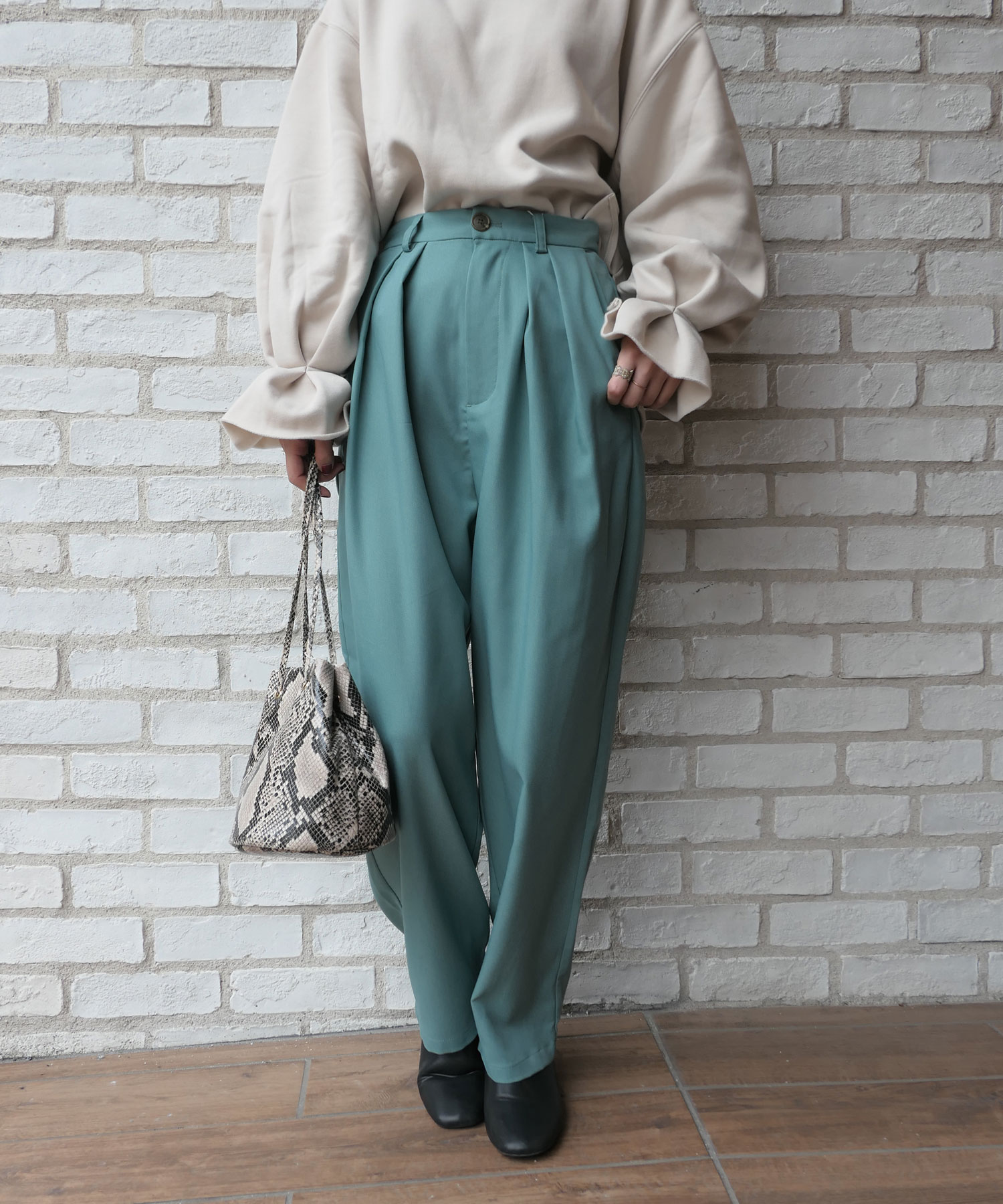 ツイルカラータックパンツ 品番 Triw Corners コーナーズ のレディースファッション通販 Shoplist ショップリスト