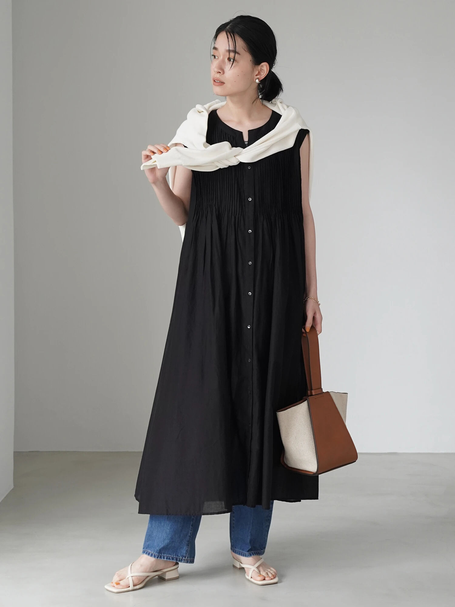 ピンタックノースリーブワンピース 品番 Ehew American Holic アメリカンホリック のレディースファッション通販 Shoplist ショップリスト