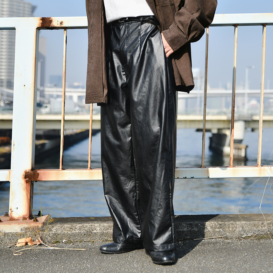 【Adoon  plain】エコレザーワイドフレアパンツ[品番：KTRW0019802]｜kutir（クティール）のメンズファッション通販｜SHOPLIST（ショップリスト）