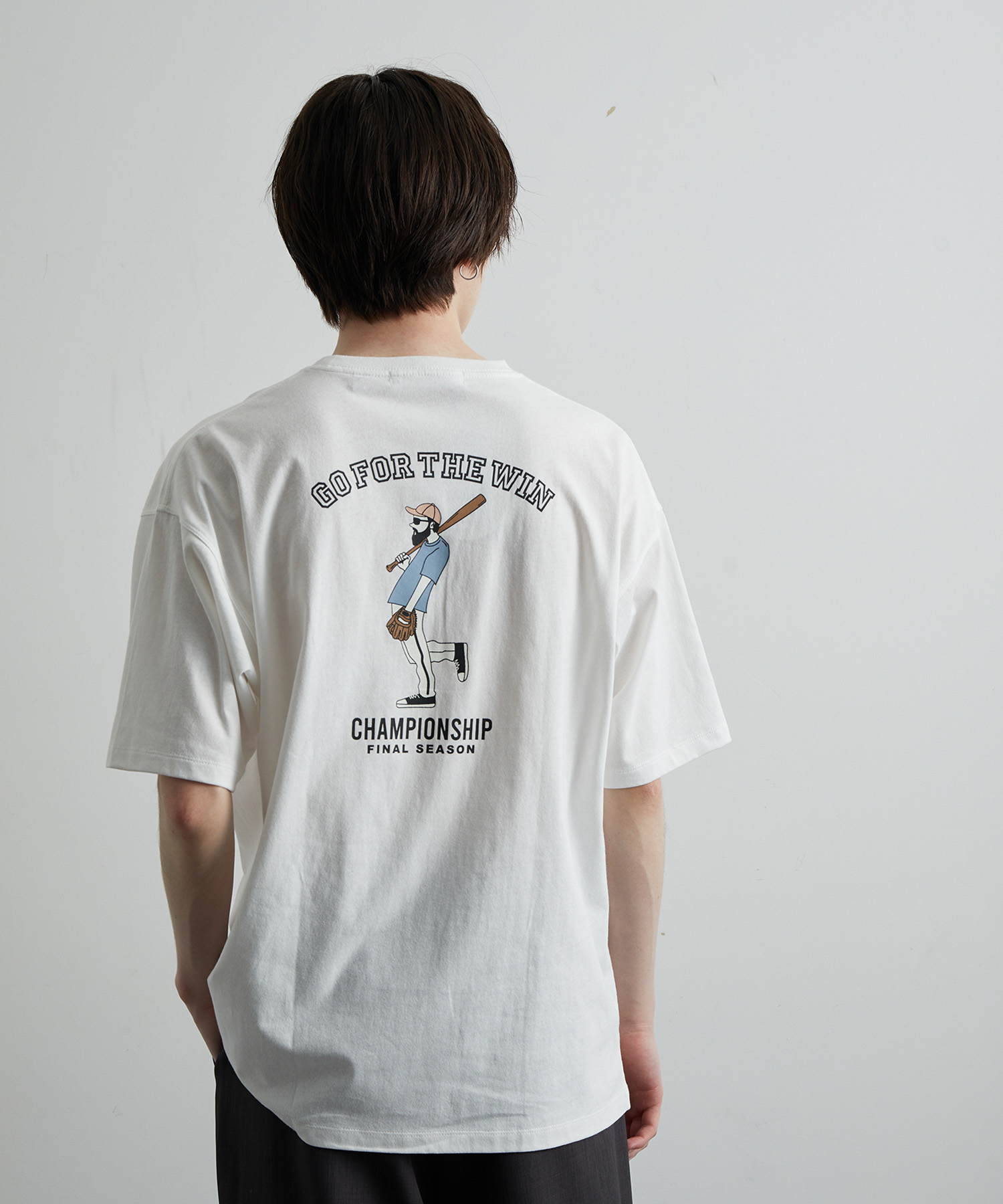 ヒゲおじさんワンポイントTシャツ[品番：JRDM0031879]｜JUNRed（ジュン