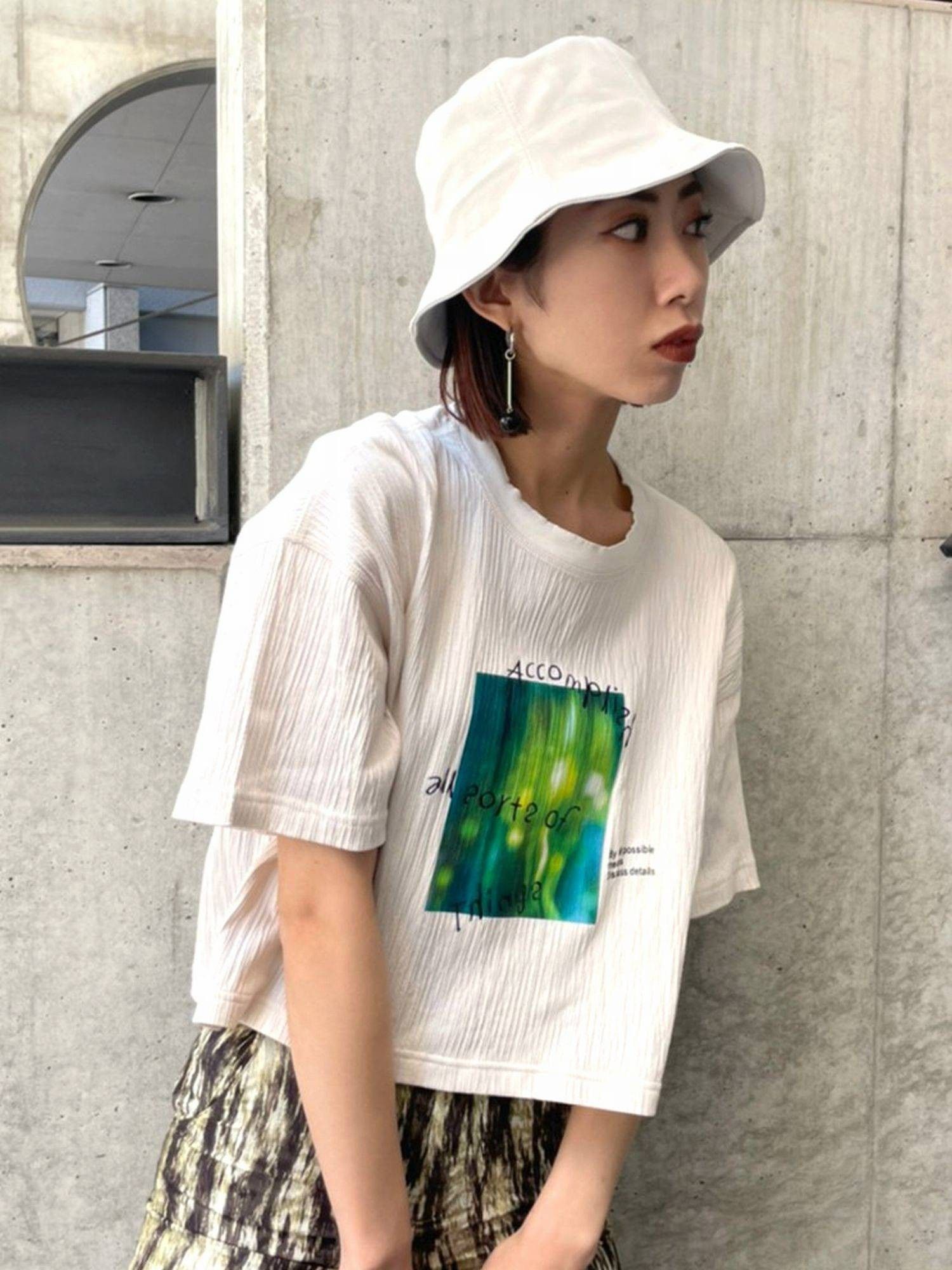 シャーリングプリントショートTシャツ[品番：MKSW0037638]｜EMODA