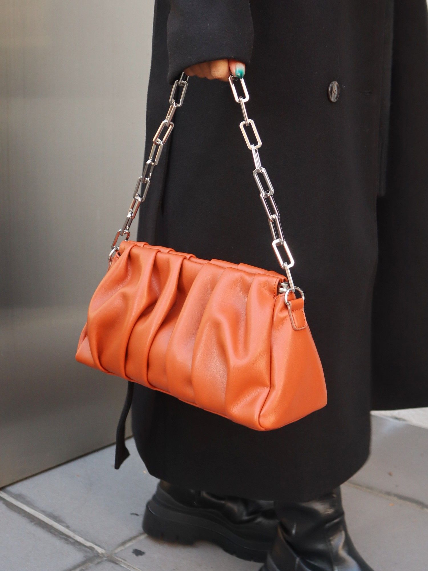 タックチェーンショルダーBAG[品番：MKSW0040256]｜EVRIS（エブリス）のレディースファッション通販｜SHOPLIST（ショップリスト）