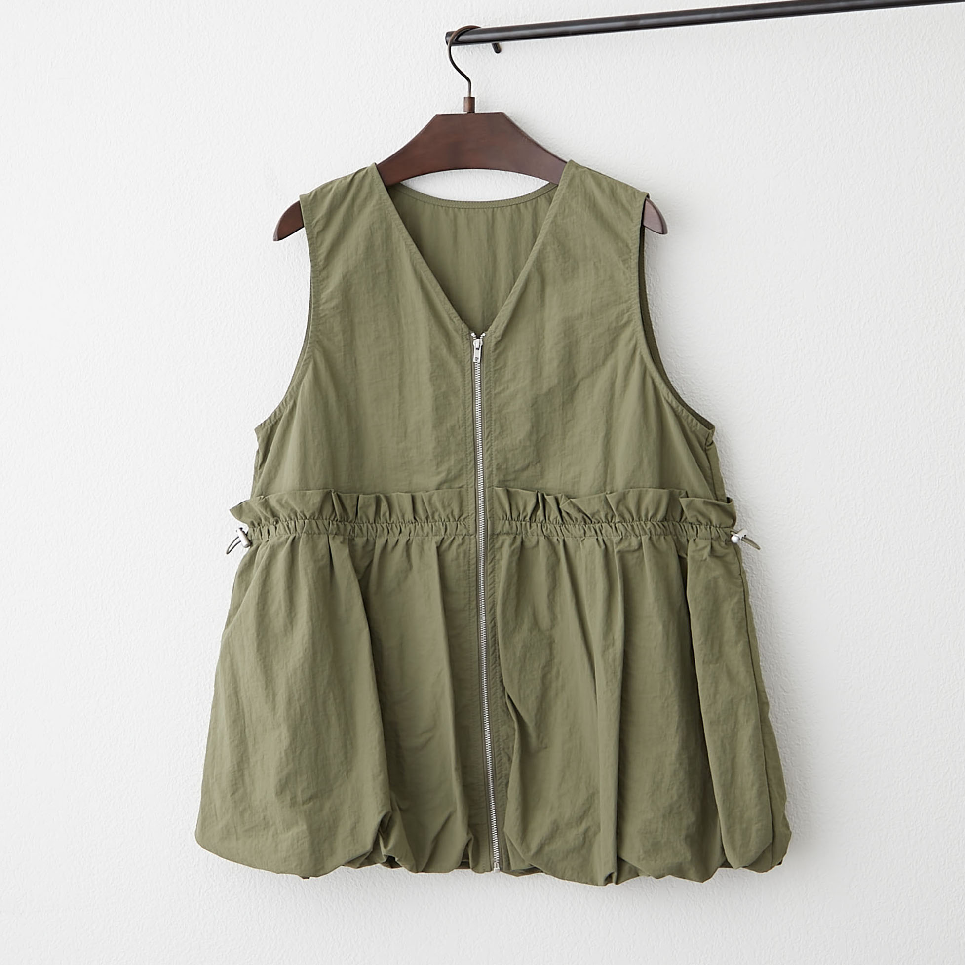 RMAF　NICE CLAUP / OLIVE des OLIVE ベスト・ジレのサムネイル