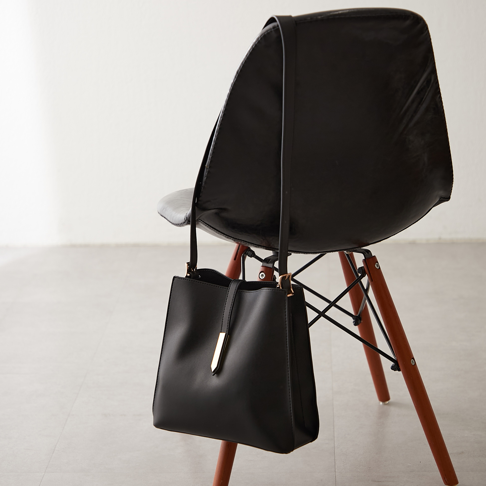 RMAF　NICE CLAUP / OLIVE des OLIVE ショルダーバッグのサムネイル
