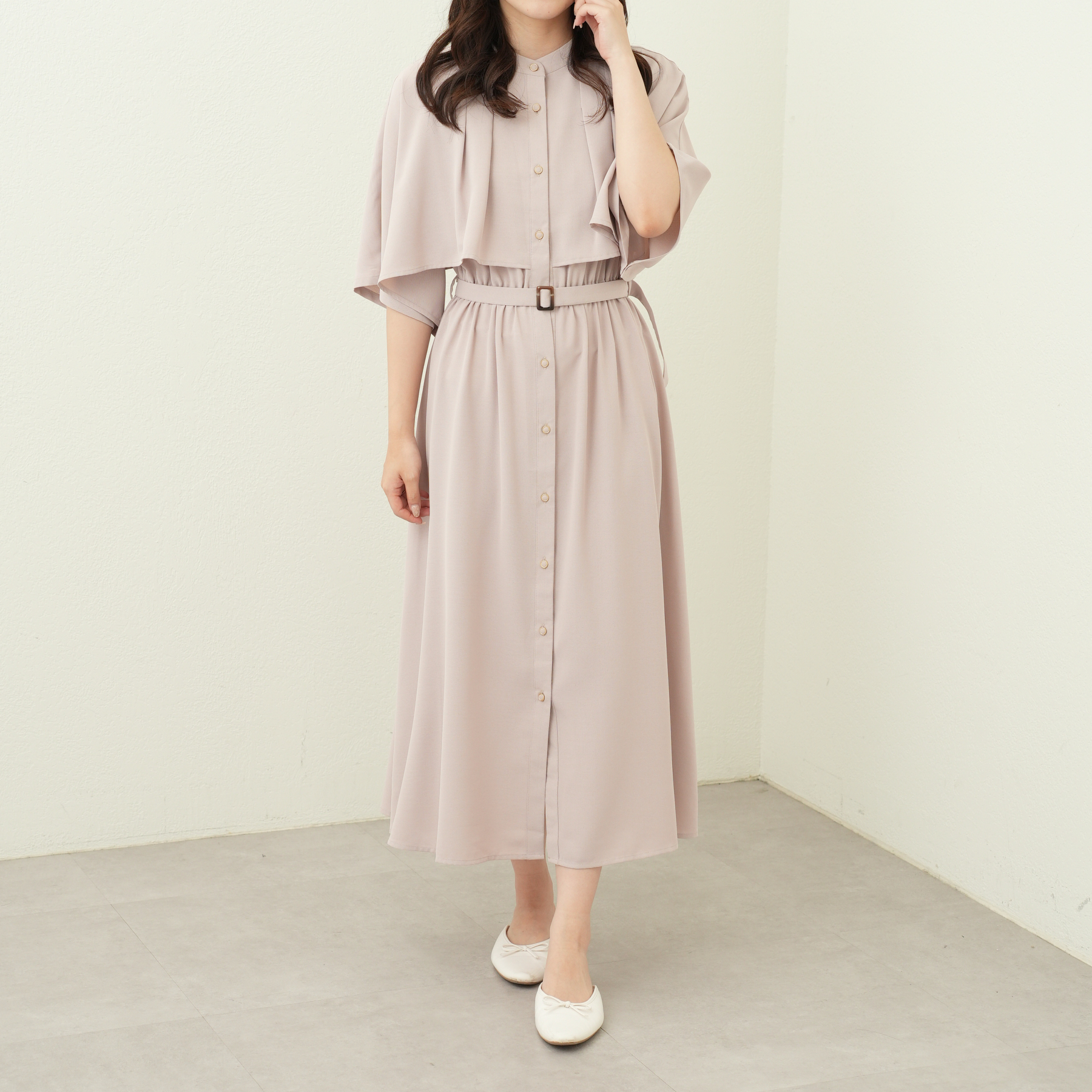 前後・袖２WAYケープワンピース[品番：OLOW0010814]｜OLIVE des OLIVE