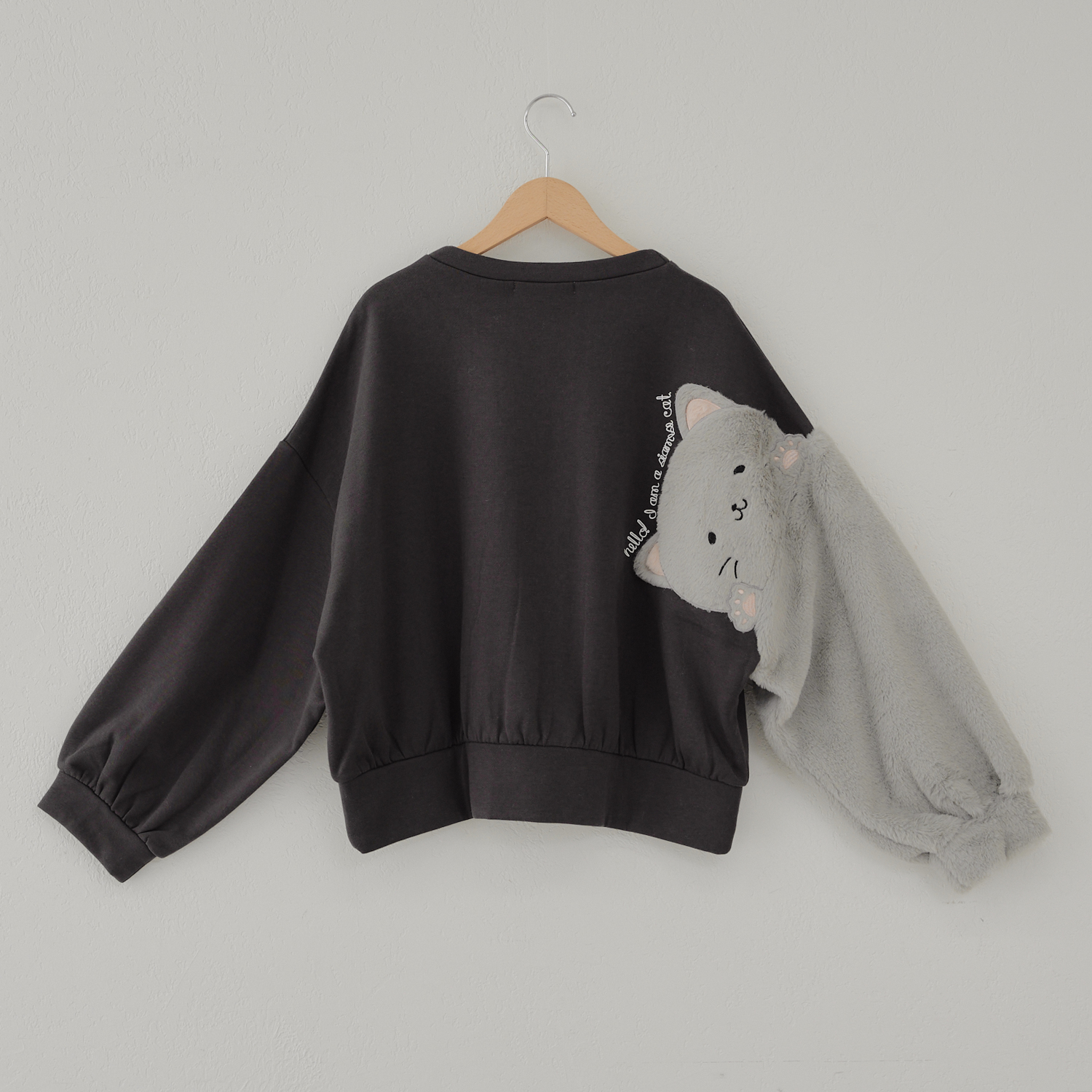 RMAF　NICE CLAUP / OLIVE des OLIVE トレーナーのサムネイル
