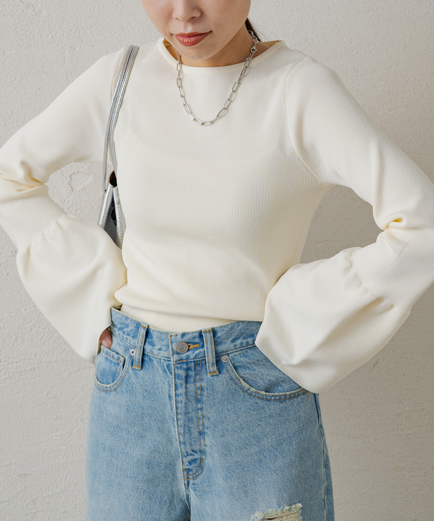 Loungedress　ベルスリーブニットワンピース　ブラック