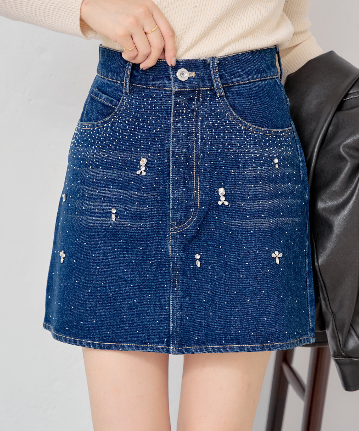 Chico】ビジュー付き台形ミニSK[品番：PALW0004405]｜PAL GROUP  OUTLET（パルグループアウトレット）のレディースファッション通販｜SHOPLIST（ショップリスト）