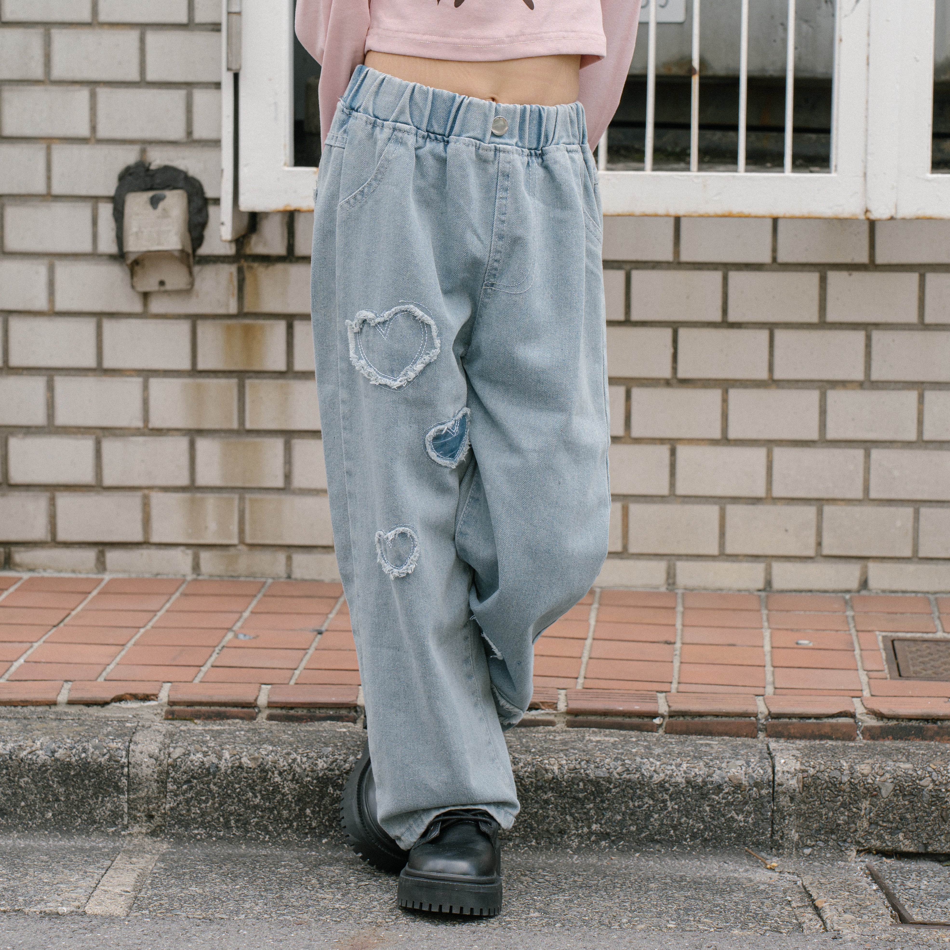 ハートパッチデザインデニムストレートパンツ[品番：VINK0002932]｜URBAN  CHERRY（アーバンチェリー）のキッズファッション通販｜SHOPLIST（ショップリスト）