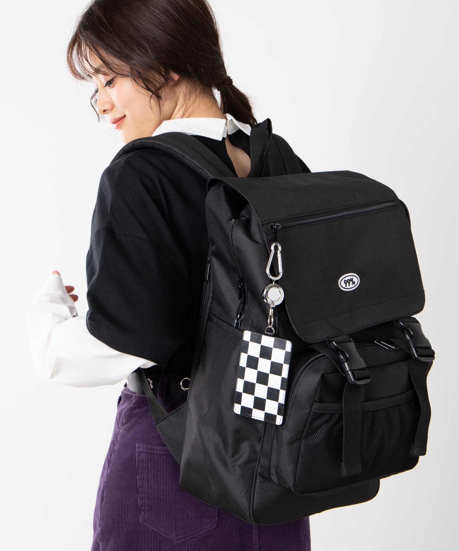 パスケース付ロゴ刺繍リュック