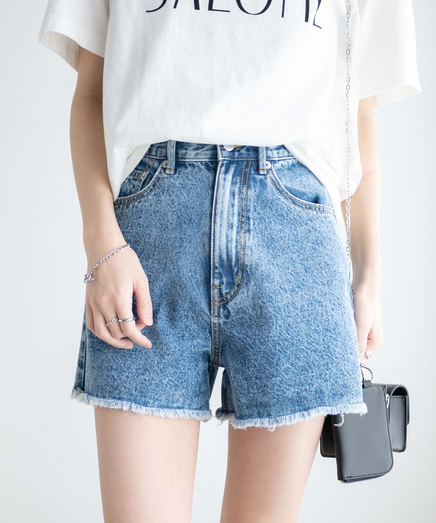 デニム淡色】フリンジショートパンツ 韓国  韓国ファッション[品番：WG010086851]｜WEGO【WOMEN】（ウィゴー）のレディースファッション通販｜SHOPLIST（ショップリスト）